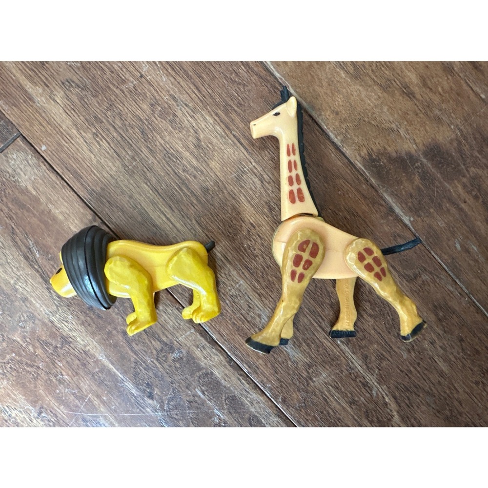 Vintage Fisher Price Little People Zoo Animal Figures Lion Giraffe Set jointed